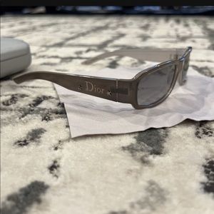 Gray Dior women’s glasses.
